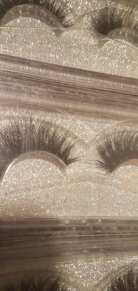 Mink eyelashes
